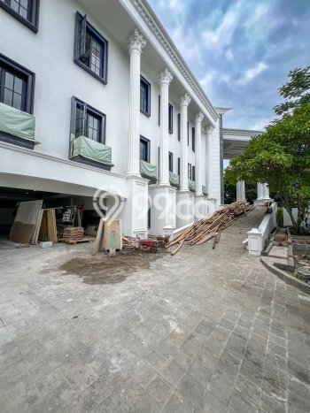 Rumah Elit Modern Siap Huni di Pondok Indah Jakarta Selatan Rumah Elit Modern Siap Huni di Pondok Indah Jakarta Selatan