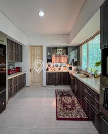 Best Deal Hunian Premium Ideal dan Luas di Kebayoran Baru, Jakarta Selatan Best Deal Hunian Premium Ideal dan Luas di Kebayoran Baru, Jakarta Selatan