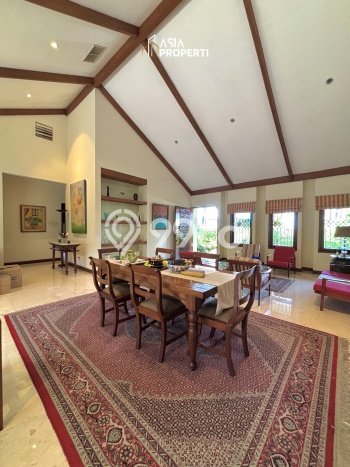 Rumah Mewah LB 235m2 Siap Pakai Desain Elegan di Cipete, Jakarta Selatan Rumah Mewah LB 235m2 Siap Pakai Desain Elegan di Cipete, Jakarta Selatan