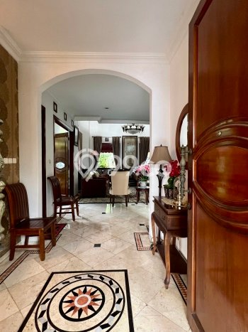 Dijual Rumah Luas Megah Dengan View Eksklusif di Pejaten, Jakarta Selatan Dijual Rumah Luas Megah Dengan View Eksklusif di Pejaten, Jakarta Selatan