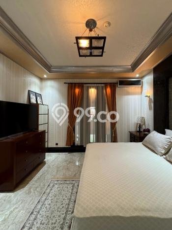 For Sale! Premium House LT 430m2 Desain Elegan di Pondok Indah For Sale! Premium House LT 430m2 Desain Elegan di Pondok Indah