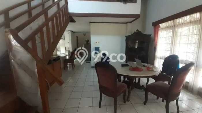 Ready to Use! Luxury House LT 580m2 Desain Elegan di Pasteur Ready to Use! Luxury House LT 580m2 Desain Elegan di Pasteur