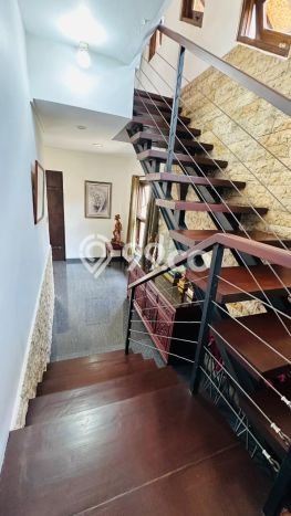 FOR SALE! Vila Kawasan , Area 395m2m², Lokasi Strategis FOR SALE! Vila Kawasan , Area 395m2m², Lokasi Strategis
