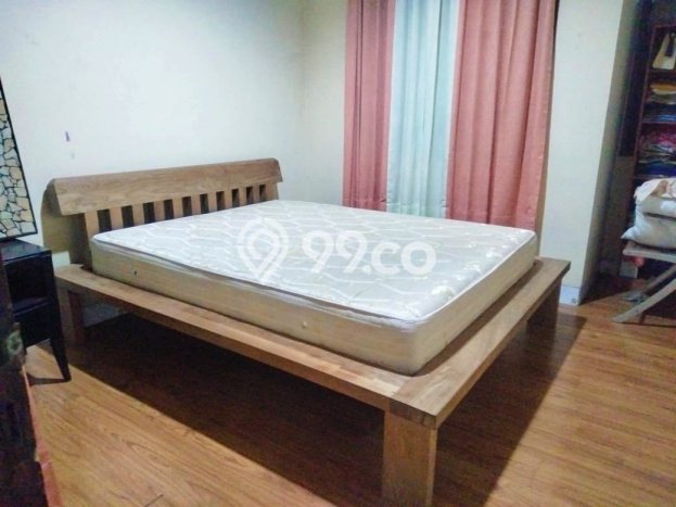 Rumah Modern 3 KT LT 300m2 di Taman Mini Rumah Modern 3 KT LT 300m2 di Taman Mini