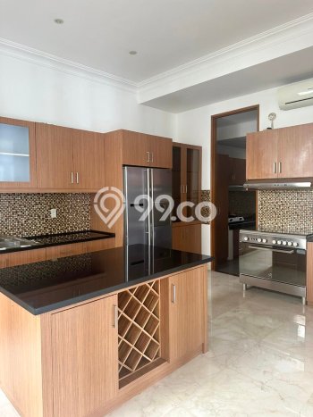 PRIME LOCATION! Rumah di , 4 KM, Lingkungan Strategis, Luas 500m2m² Bangunan 600m2m² PRIME LOCATION! Rumah di , 4 KM, Lingkungan Strategis, Luas 500m2m² Bangunan 600m2m²