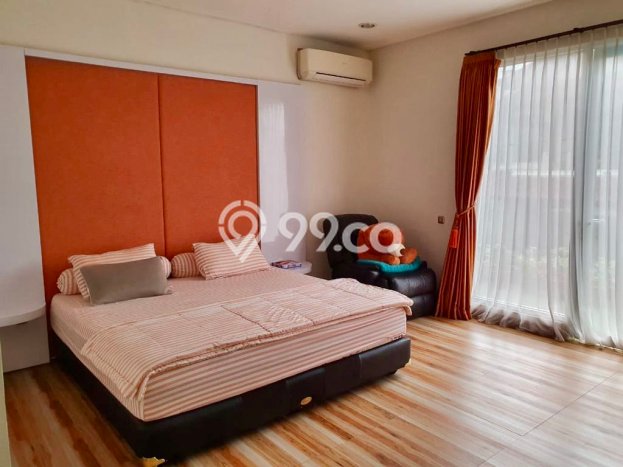 Hunian Eksklusif Dijual LT 365m2 di Kembangan, Jakarta Barat Hunian Eksklusif Dijual LT 365m2 di Kembangan, Jakarta Barat