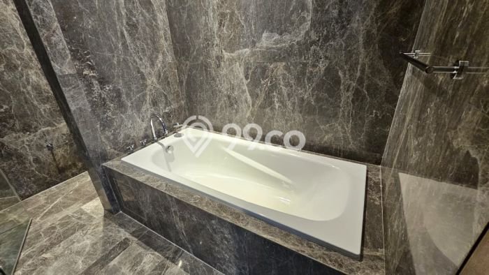 Apartemen di , 2 KM, Luas 230m2m², Area Elite Apartemen di , 2 KM, Luas 230m2m², Area Elite