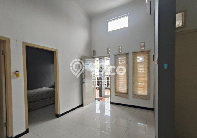 BEST LOCATION! Rumah di , Dekat Tol, 2 KT, Luas 100m2m² Bangunan 70m2m² BEST LOCATION! Rumah di , Dekat Tol, 2 KT, Luas 100m2m² Bangunan 70m2m²