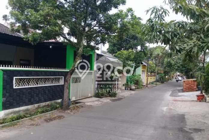 HOT LISTING! Rumah Nyaman area , Luas 117m2m² LB 90m2m² HOT LISTING! Rumah Nyaman area , Luas 117m2m² LB 90m2m²