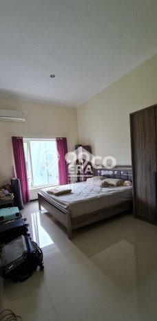 Lokasi strategis! Rumah siap huni disewakan di Malang Kota LB 200m2 Lokasi strategis! Rumah siap huni disewakan di Malang Kota LB 200m2