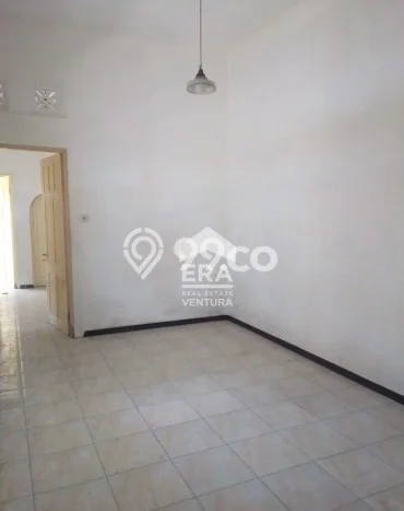 Rumah Asri area Klojen, 2 KM, Bebas Banjir Rumah Asri area Klojen, 2 KM, Bebas Banjir