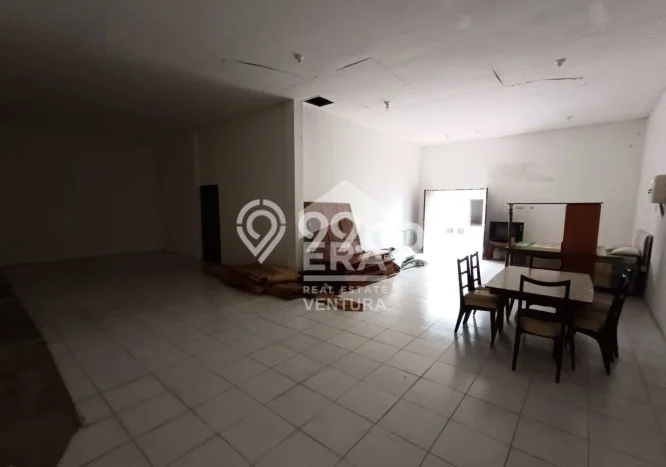 LOKASI PREMIUM! Gudang Kawasan Karangploso, Luas 794m2m², Akses Strategis LOKASI PREMIUM! Gudang Kawasan Karangploso, Luas 794m2m², Akses Strategis