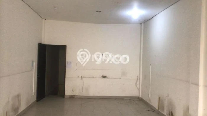 LOKASI STRATEGIS! Ruko For Rent di , Luas 112m2m², Pusat Usaha LOKASI STRATEGIS! Ruko For Rent di , Luas 112m2m², Pusat Usaha