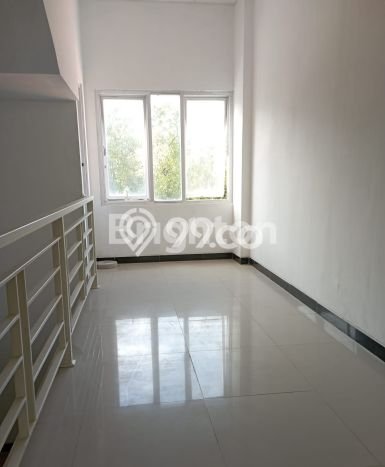 LOKASI STRATEGIS! Ruko di , Luas 900m2m², Jalan Strategis LOKASI STRATEGIS! Ruko di , Luas 900m2m², Jalan Strategis