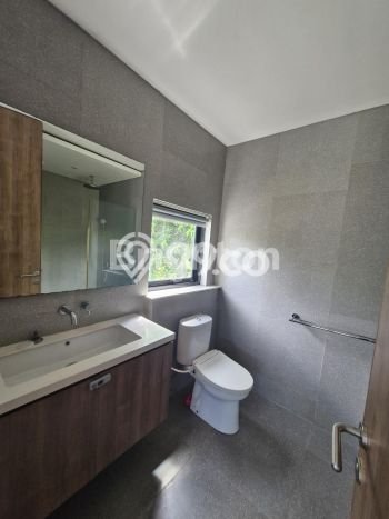 DIJUAL! Vila di , Area 490m2m², Lokasi Strategis DIJUAL! Vila di , Area 490m2m², Lokasi Strategis
