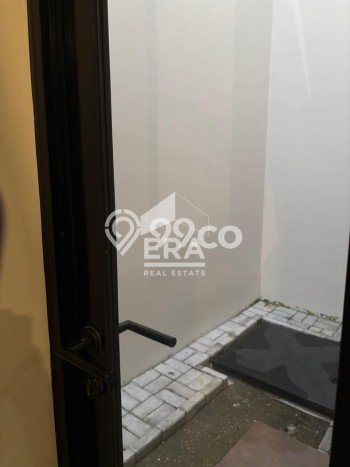 Jarang Ada! Rumah Sewa 2 Kamar Nyaman Siap Huni Summarecon Crown Gading Jarang Ada! Rumah Sewa 2 Kamar Nyaman Siap Huni Summarecon Crown Gading