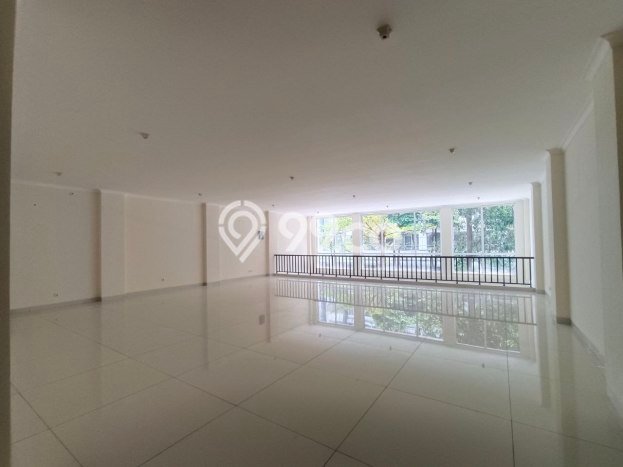 Unit Komersial Tersedia di Harapan Indah Spesifikasi LB 982m2 Unit Komersial Tersedia di Harapan Indah Spesifikasi LB 982m2