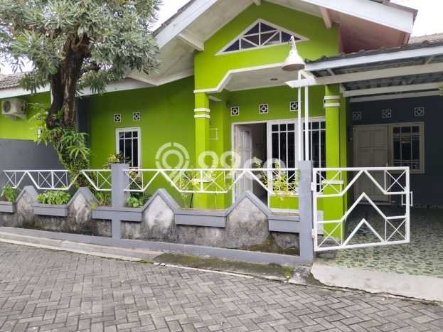 RARE UNIT! Rumah kawasan Depok, 2 KM, Pemandangan Indah, Luas 90m² LB 60m² RARE UNIT! Rumah kawasan Depok, 2 KM, Pemandangan Indah, Luas 90m² LB 60m²