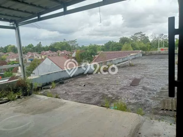 Unit Kantor disewakan di Ngaglik Sleman dengan LT 600m2 / LB 2100m2 Unit Kantor disewakan di Ngaglik Sleman dengan LT 600m2 / LB 2100m2