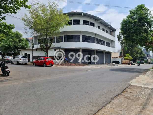LOKASI STRATEGIS! Ruko di Depok, Luas 864m², Sentra Perdagangan LOKASI STRATEGIS! Ruko di Depok, Luas 864m², Sentra Perdagangan