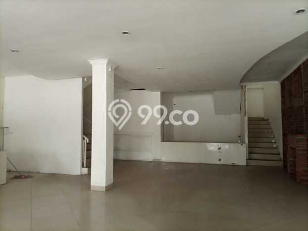 Disewakan Ruko Kawasan Depok, Luas 500m², Area Premium, Ready Untuk Dipakai Disewakan Ruko Kawasan Depok, Luas 500m², Area Premium, Ready Untuk Dipakai