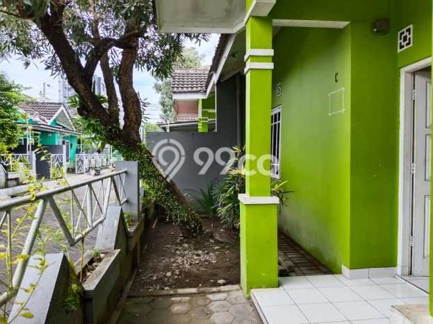 RARE UNIT! Rumah kawasan Depok, 2 KM, Pemandangan Indah, Luas 90m² LB 60m² RARE UNIT! Rumah kawasan Depok, 2 KM, Pemandangan Indah, Luas 90m² LB 60m²