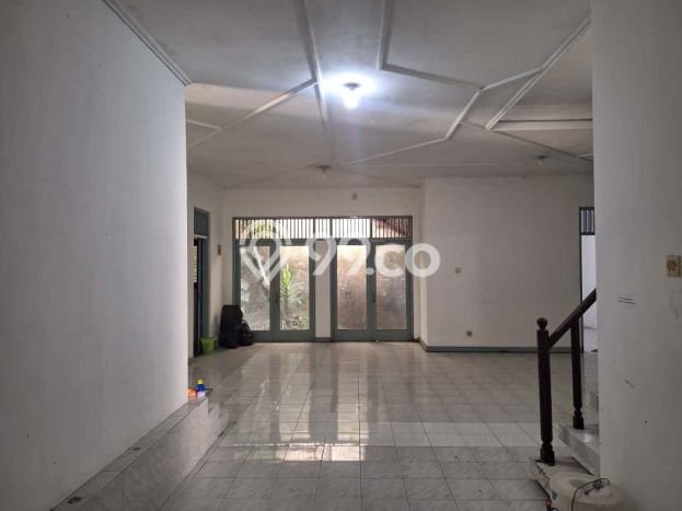 Komersial disewakan di Gondokusuman Yogyakarta dengan luas bangunan 200m2 Komersial disewakan di Gondokusuman Yogyakarta dengan luas bangunan 200m2