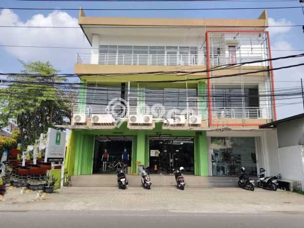 Unit Ruko Paling Strategis di Depok Sleman dengan LB 225m2 Unit Ruko Paling Strategis di Depok Sleman dengan LB 225m2