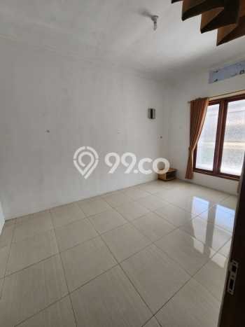 Jual Rumah Luas Elegan Dengan View Cantik di Manukan, Surabaya Jual Rumah Luas Elegan Dengan View Cantik di Manukan, Surabaya