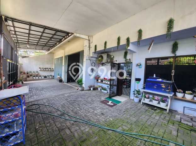 Jual Rumah Luas Elegan Dengan View Cantik di Manukan, Surabaya Jual Rumah Luas Elegan Dengan View Cantik di Manukan, Surabaya