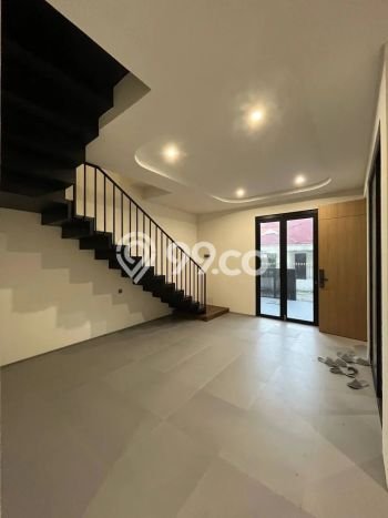 Jual Rumah Eksklusif 3 KT di Dharma Husada, Surabaya Jual Rumah Eksklusif 3 KT di Dharma Husada, Surabaya