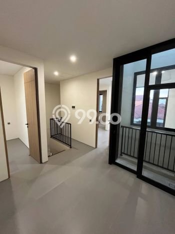 Jual Rumah Eksklusif 3 KT di Dharma Husada, Surabaya Jual Rumah Eksklusif 3 KT di Dharma Husada, Surabaya