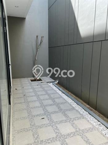 Rumah Eksklusif Dijual LT 192m2 di Dukuh Pakis, Surabaya Rumah Eksklusif Dijual LT 192m2 di Dukuh Pakis, Surabaya