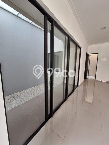 Rumah sewa siap huni 4 KT di Pantai Indah Kapuk 2, Jakarta Utara Rumah sewa siap huni 4 KT di Pantai Indah Kapuk 2, Jakarta Utara