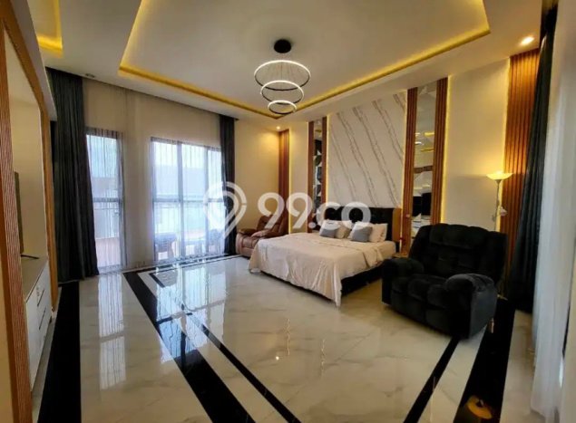 Rumah Mewah Siap Huni LT 203m2 di Cakung, Jakarta Timur Rumah Mewah Siap Huni LT 203m2 di Cakung, Jakarta Timur