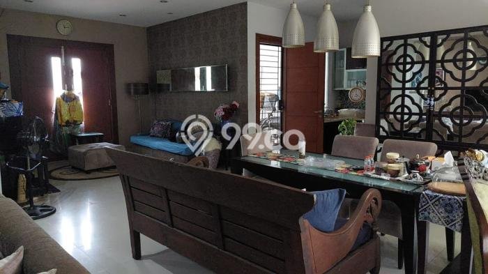 Hunian Mewah LB 300m2 Siap Pakai Desain Elegan di Pondok Bambu, Jakarta Timur Hunian Mewah LB 300m2 Siap Pakai Desain Elegan di Pondok Bambu, Jakarta Timur