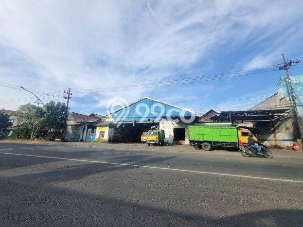 Gudang Dijual Lokasi Stratagis di Wiyung Surabaya Cocok untuk Investasi Gudang Dijual Lokasi Stratagis di Wiyung Surabaya Cocok untuk Investasi