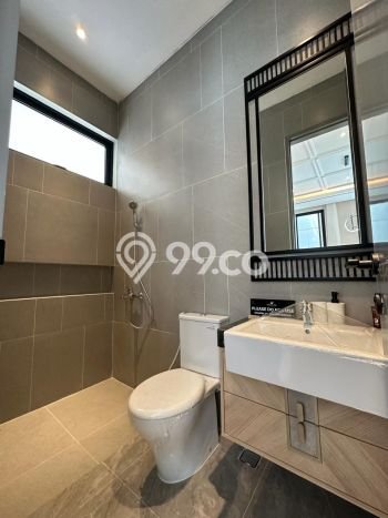 Rumah Modern 3 KT di Citraland Surabaya Unfurnished Rumah Modern 3 KT di Citraland Surabaya Unfurnished