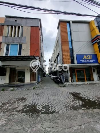 Unit Ruko Dijual di Surabaya LT 54m2 & LB 150m2 Unit Ruko Dijual di Surabaya LT 54m2 & LB 150m2