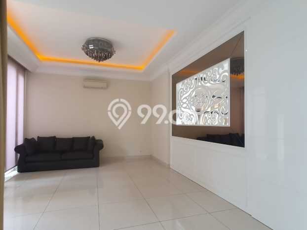 Dijual Rumah Mewah Megah Dengan View Cantik di Pakuwon Indah, Surabaya Dijual Rumah Mewah Megah Dengan View Cantik di Pakuwon Indah, Surabaya