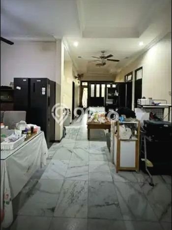 Dijual Rumah Strategis Bagus Punya 4 KT di Wiyung Surabaya SHM Dijual Rumah Strategis Bagus Punya 4 KT di Wiyung Surabaya SHM