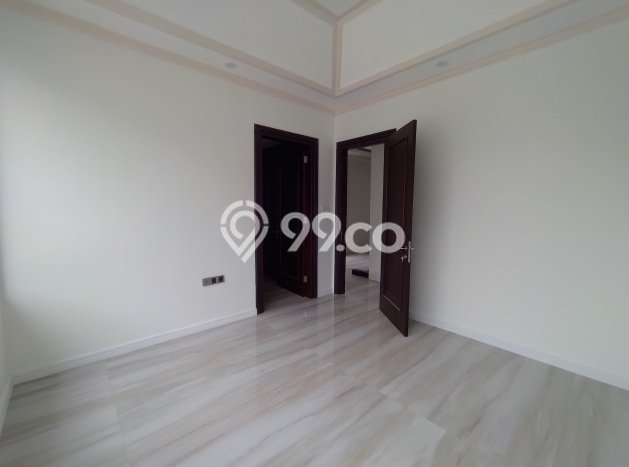 DIJUAL CEPAT! Rumah Modern area Wiyung, Surabaya, LT 240m2m² LB 300m2m² BISA KPR! DIJUAL CEPAT! Rumah Modern area Wiyung, Surabaya, LT 240m2m² LB 300m2m² BISA KPR!