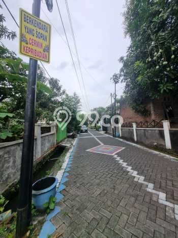 Jarang Ada! Tanah di Wiyung Punya Luas 162m2 SHM Jarang Ada! Tanah di Wiyung Punya Luas 162m2 SHM