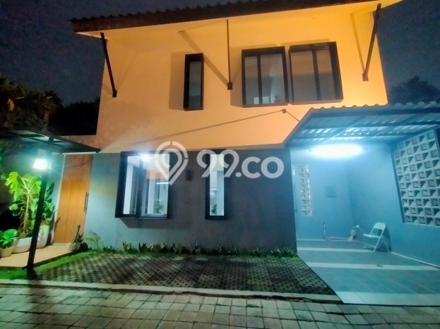 Rumah Modern Cantik 4 Kamar Siap Huni di Jagakarsa Rumah Modern Cantik 4 Kamar Siap Huni di Jagakarsa