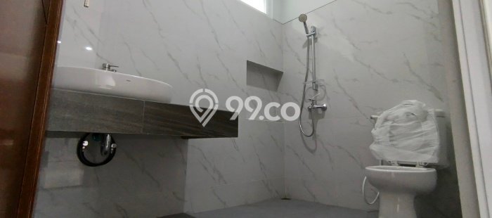Jual Rumah Strategis Bagus Punya 4 KT di Kramat Jati Jakarta Timur SHM Jual Rumah Strategis Bagus Punya 4 KT di Kramat Jati Jakarta Timur SHM