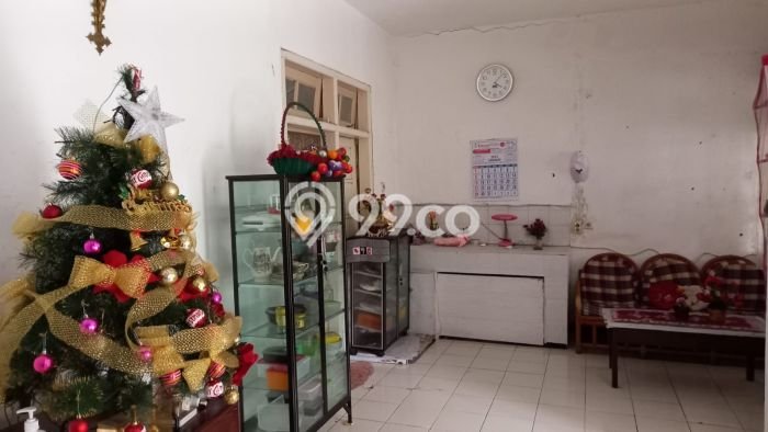 Dijual Cepat Rumah Favorit Siap Huni LB 140m2 di Rungkut, Surabaya Dijual Cepat Rumah Favorit Siap Huni LB 140m2 di Rungkut, Surabaya