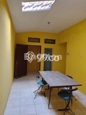 Rumah Modern Minimalis 4 Kamar Bisa Langsung Pindah di Rungkut Rumah Modern Minimalis 4 Kamar Bisa Langsung Pindah di Rungkut