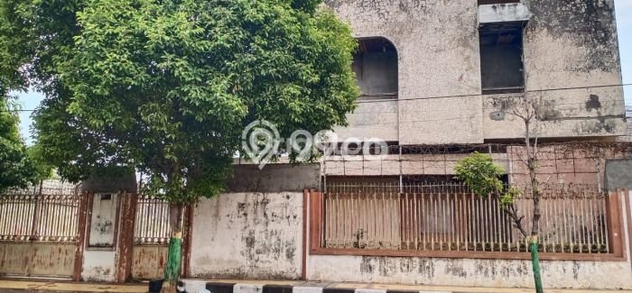 Hunian Eksklusif Siap Huni LT 957m2 di Merakurak, Tuban Hunian Eksklusif Siap Huni LT 957m2 di Merakurak, Tuban