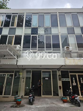 Unit Ruko Dijual di Mulyorejo Surabaya Luas Tanah 52m2, Luas Bangunan 150m2 Unit Ruko Dijual di Mulyorejo Surabaya Luas Tanah 52m2, Luas Bangunan 150m2