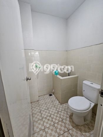 Unit Ruko Dijual di Mulyorejo Surabaya Luas Tanah 52m2, Luas Bangunan 150m2 Unit Ruko Dijual di Mulyorejo Surabaya Luas Tanah 52m2, Luas Bangunan 150m2